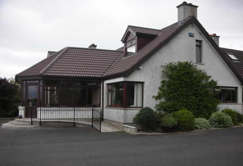 Hotel Browns Country House Bushmills Exterior foto